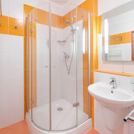 Private Luxury